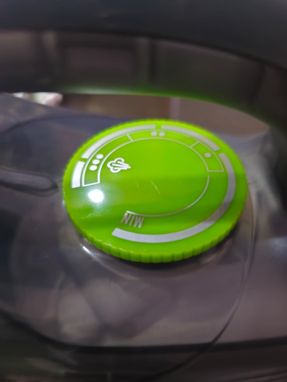 مكواة بخار كهربائية BOM قدرة 2200 وات - الصورة 2