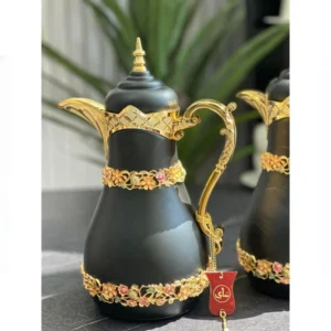 ترمس قهوة ملكي باللون الأسود المطفي