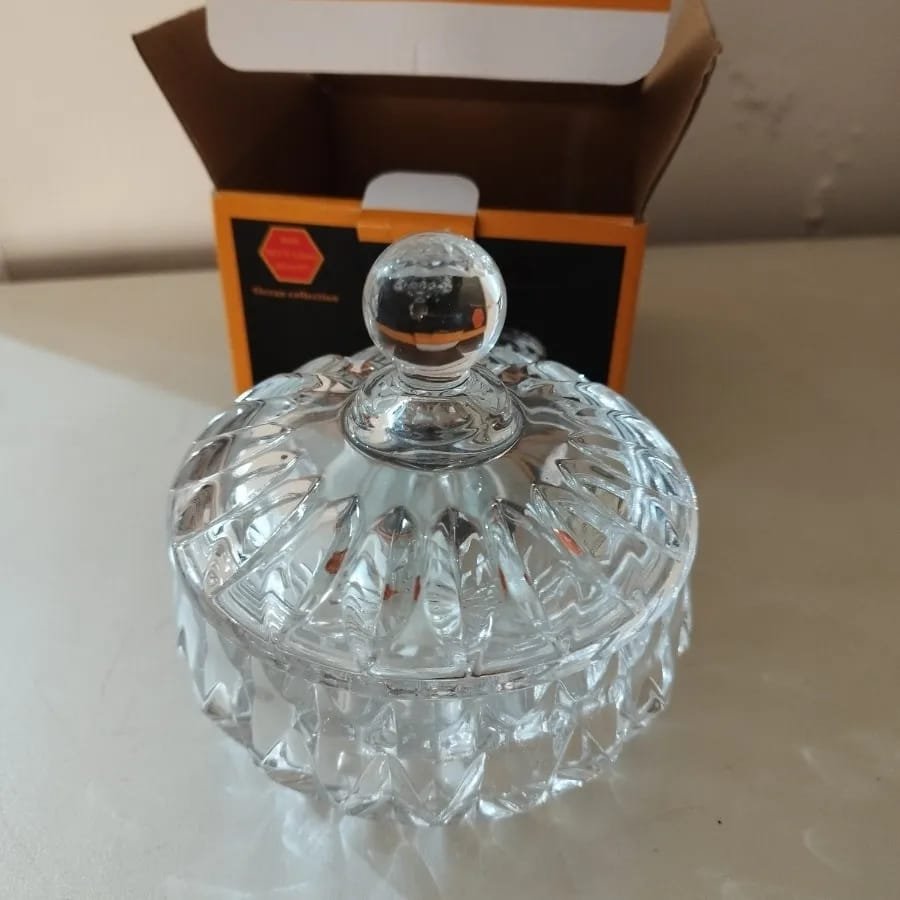 سكرية زجاجية بغطاء شفاف مصنوعة من زجاج