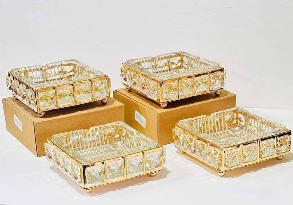 نفاضة سجائر مربعة فاخرة مصنوعة من زجاج كريستالي - الصورة 2