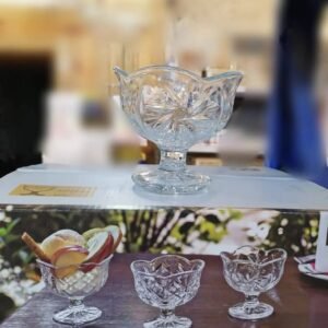 صحون بوظة كاسة بقاعدة كل 6 بعلبة