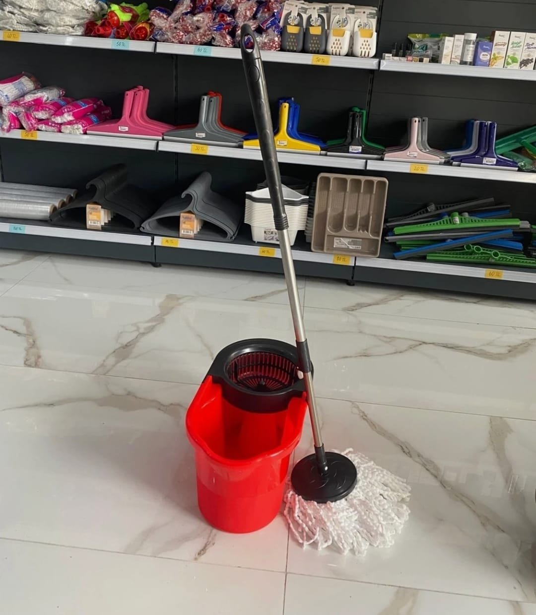 دلو تنظيف مع ممسحة دوّارة بعصر بالطرد المركزي - الصورة 3